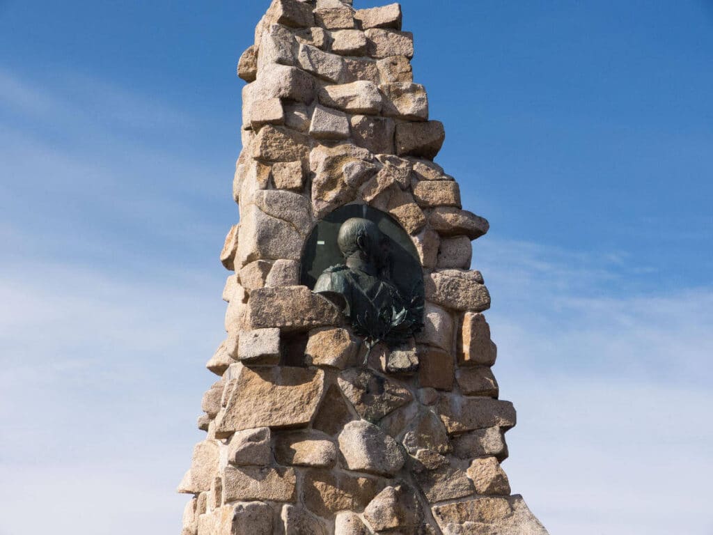 wandern-feldbergsteig-bismarck-memorial