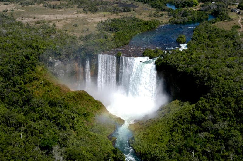 Wasserfälle-Brasilien-Salto-Utiariti