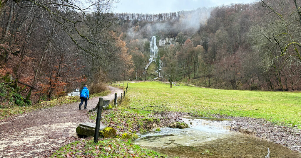 Bad Urach: Den Wasserfall immer im Blick